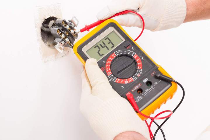 Opération de mesure de tension électrique Castelnaudary